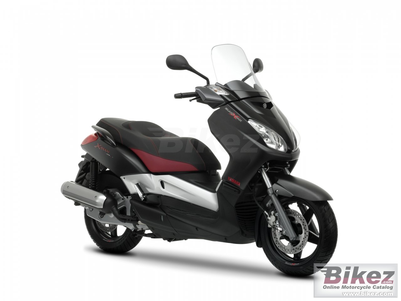 Big Yamaha black x-max 125 picture and wallpaper from Bikez.com